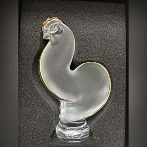 NWT Lalique Crystal Rooster – Gold Luster • Signed (NIB)